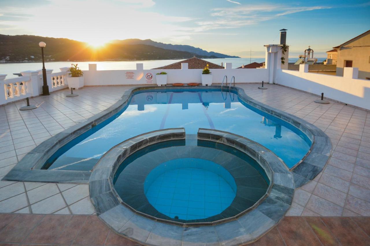 Samos City Hotel Екстериор снимка
