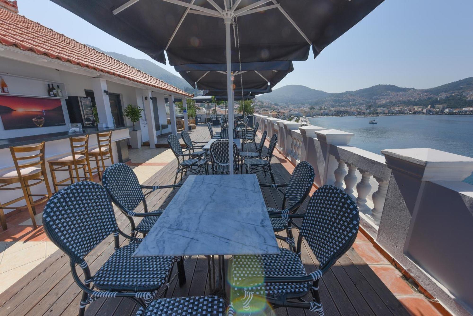 Samos City Hotel Екстериор снимка